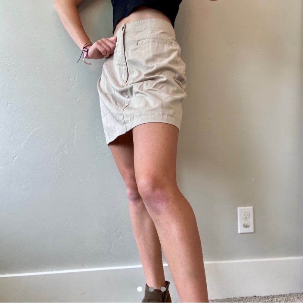Khaki skirt, short